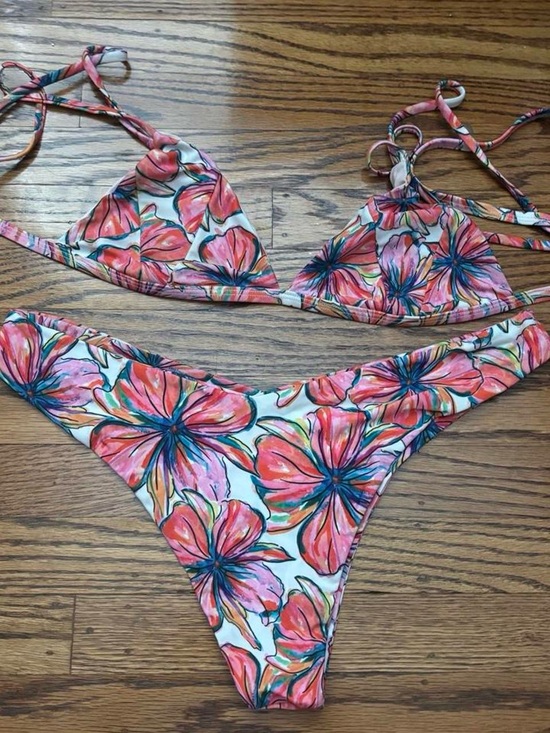 Kulani Kinis Other - Kulani Kinis Coral Pink Floral Triangle Bikini